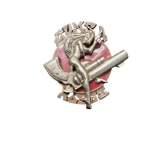 Guns N' Roses 1992 Starline Girl on Gun Vintage Lapel Pin - Picture 1 of 10